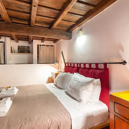 Apartamento Via Del Teatro Pace