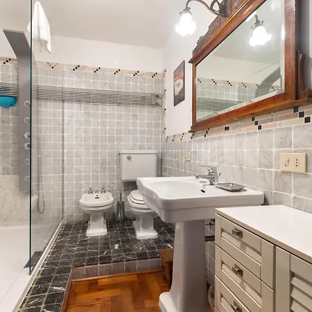 Apartamento Via Del Teatro Pace