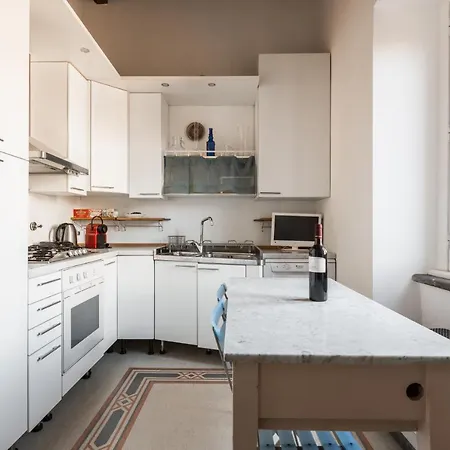 Apartamento Via Del Teatro Pace *